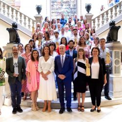 Foto de familia en los IV Premios Innosocial Málaga del Ayuntamiento de Málaga y Arrabal-AID. Imagen del Ayto. Málaga.
